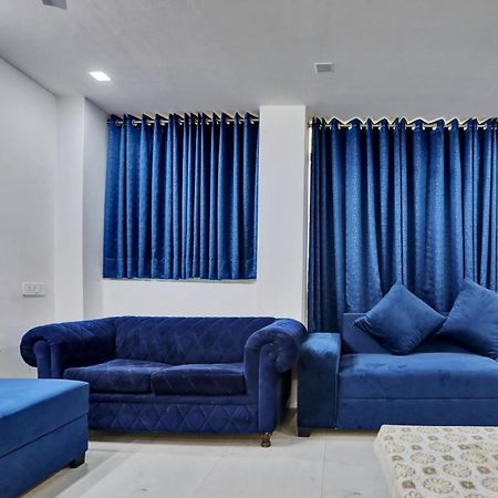Hotel Super Townhouse The Arrow Near Lotus Temple Nueva Delhi Exterior foto
