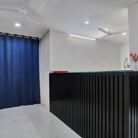 Hotel Super Townhouse The Arrow Near Lotus Temple Nueva Delhi Exterior foto